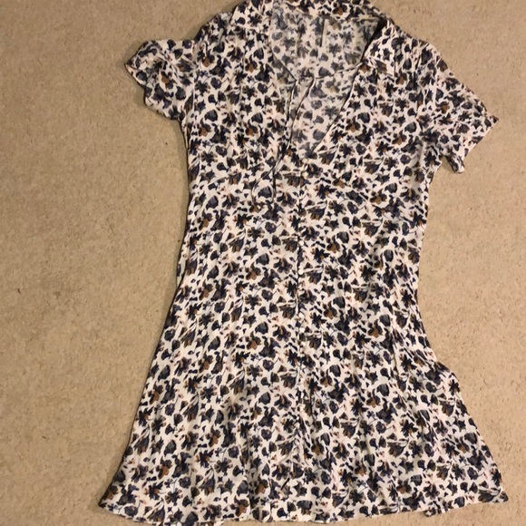 Free People Dresses & Skirts - Free People flower dress